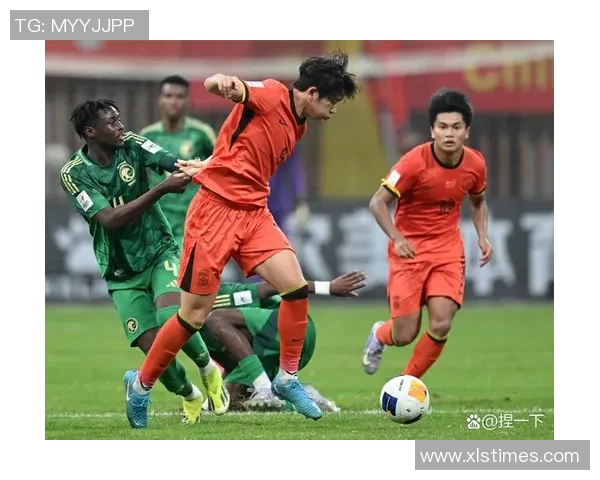 足球明星与中国的深厚缘分与合作历程揭秘