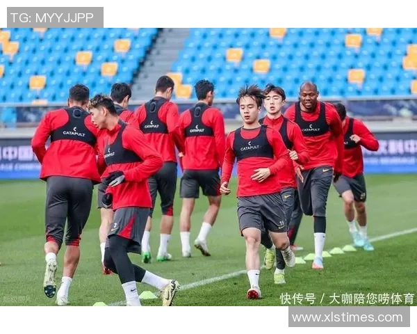 足球明星出轨事件背后的协议与真相揭秘：球场外的隐秘游戏